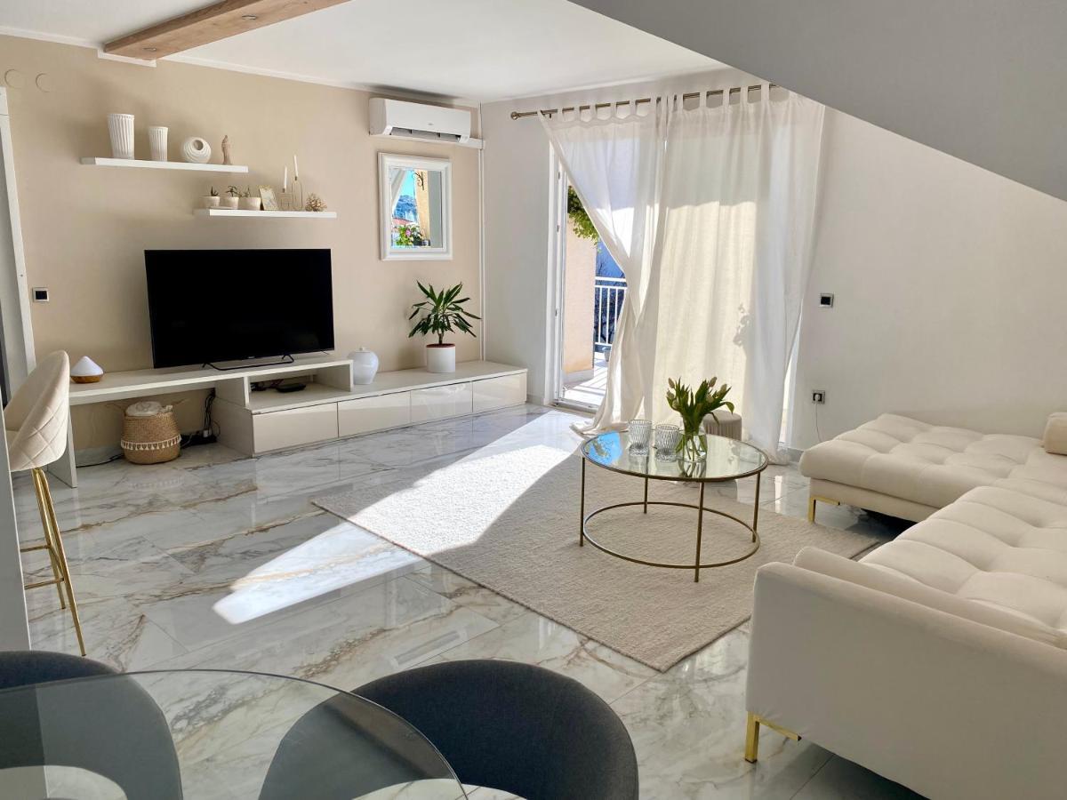 Apartman Bartol Betina  Buitenkant foto