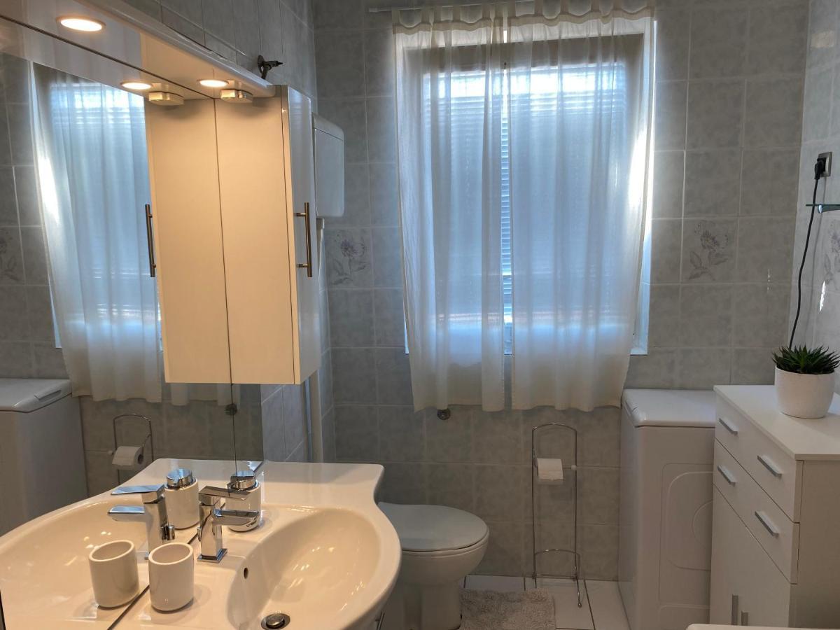 Apartman Bartol Betina  Buitenkant foto