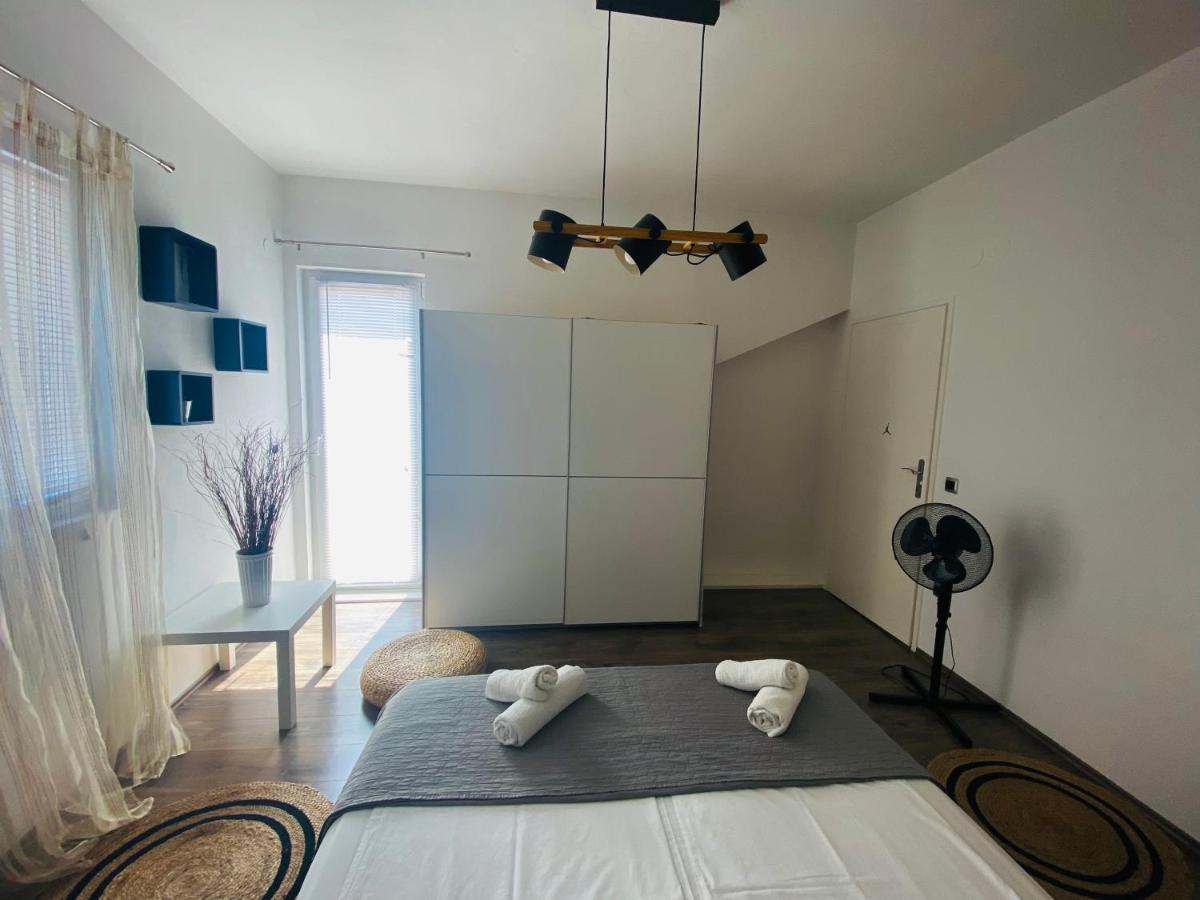 Apartman Bartol Betina  Buitenkant foto