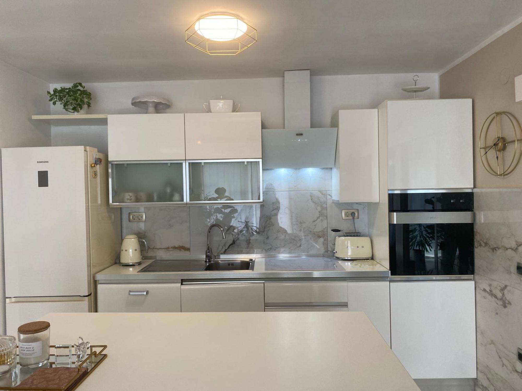 Apartman Bartol Betina  Buitenkant foto